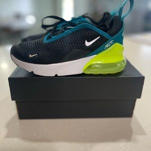 Nike AirMax 270 Kids 11C